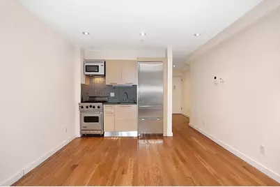 215 E 81st Street #3D, New York City, NY 10028 - Photo 1