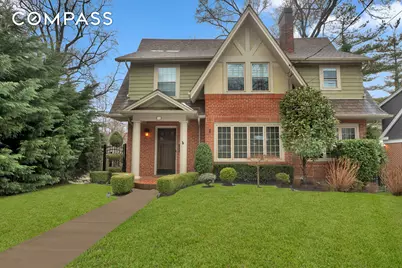 11 Nixon Avenue, New York City, NY 10304 - Photo 1