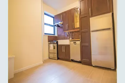 238 E 82nd Street #5C, New York City, NY 10028 - Photo 1