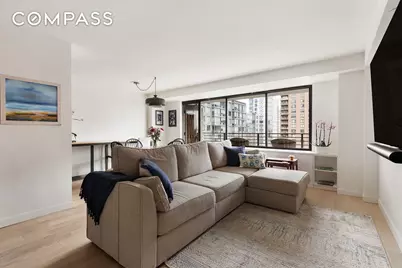 382 Central Park W #8M, New York City, NY 10025 - Photo 1
