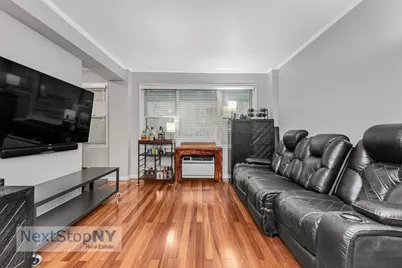 310 E 49th Street #2J, New York City, NY 10017 - Photo 1