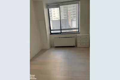 171 E 84th Street #6E, New York City, NY 10028 - Photo 1