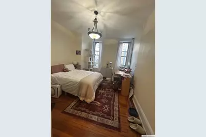 330 E 76th Street #3W, New York City, NY 10021 - Photo 1