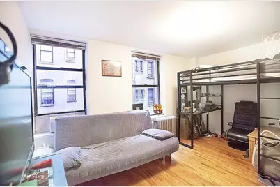 310 W 95th Street #4D, New York City, NY 10025 - Photo 1