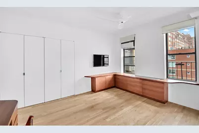 253 W 16th Street #6D, New York City, NY 10011 - Photo 1