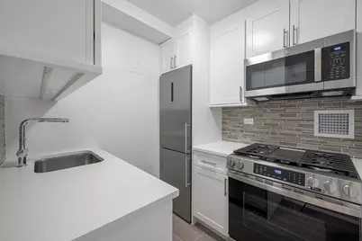 240 E 76th Street #5-B, New York, NY 10021 - Photo 1