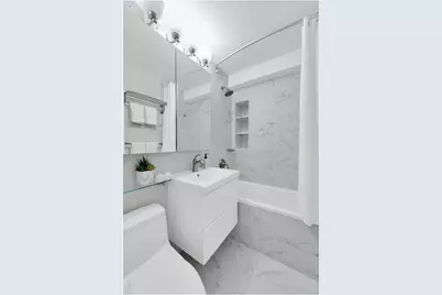 345 E 73rd Street #6C, New York City, NY 10021 - Photo 1