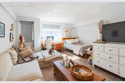 170 W 23rd Street #5X, New York, NY 10011 - Photo 1