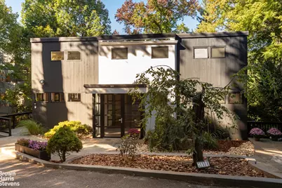 712 Ladd Road, New York City, NY 10471 - Photo 1