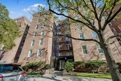 2427 E 29th Street #5A, New York City, NY 11235 - Photo 1