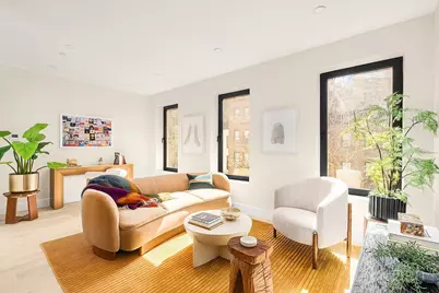 221 E 48th Street #3, New York, NY 10017 - Photo 1