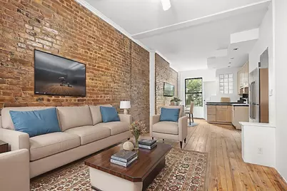 208 E 90th Street #4-E, New York City, NY 10128 - Photo 1
