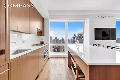400 5th Avenue #33B, New York City, NY 10018 - Photo 1