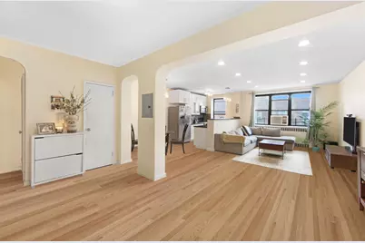 67-71 Yellowstone Boulevard #7/B, New York City, NY 11375 - Photo 1