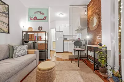 204 W 10th Street #7, New York City, NY 10014 - Photo 1