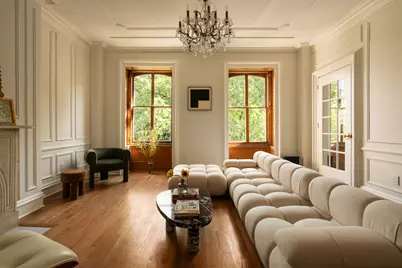 428 W 20th Street #2, New York City, NY 10011 - Photo 1
