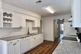 407 W College St, Whiteville, NC 28472 - Photo 10