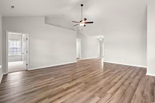 379 West Dogwood Rd, Loris, SC 29569 - Photo 4