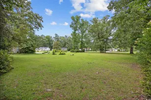 300 Crescent Dr, Conway, SC 29526 - Photo 2
