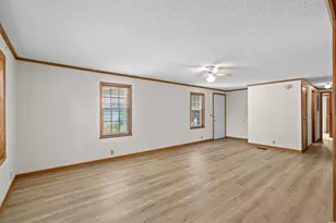 1108 Forest Dr, North Myrtle Beach, SC 29582 - Photo 4