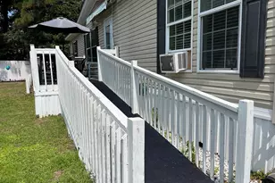 14 Shamrock Cir, Garden City, SC 29576 - Photo 2