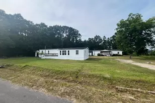 810 Kinlaw Ln, Conway, SC 29527 - Photo 2