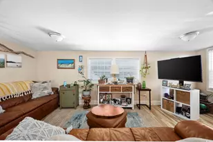 817 Wayne St, North Myrtle Beach, SC 29582 - Photo 6