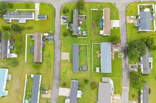 1050 Colonial Ln, Conway, SC 29526 - Photo 32