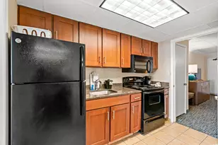 1105 S Ocean Blvd, Myrtle Beach, SC 29577 - Photo 10