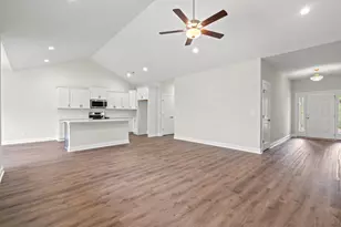5146 Water Breeze Ct, Myrtle Beach, SC 29588 - Photo 2
