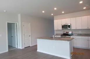 905 Vernal Pl, Little River, SC 29566 - Photo 2