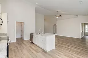 951 Woodside Dr, Conway, SC 29526 - Photo 6