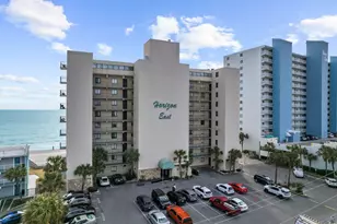 1108 N Waccamaw Dr, Garden City Beach, SC 29576 - Photo 2