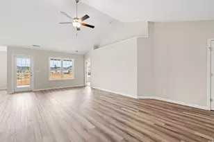 606 Lightwood Dr, Conway, SC 29526 - Photo 2