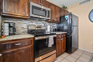 5905 S Kings Hwy, Myrtle Beach, SC 29575 - Photo 10