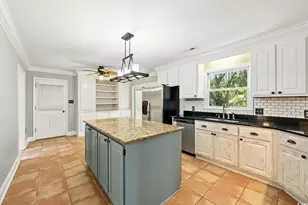 695 Country Club Dr, Pawleys Island, SC 29585 - Photo 14