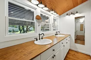 695 Country Club Dr, Pawleys Island, SC 29585 - Photo 24