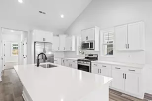 1304 Crooked Hook Rd, North Myrtle Beach, SC 29582 - Photo 4