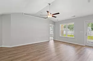 894 Owls Nest Dr, Conway, SC 29527 - Photo 2