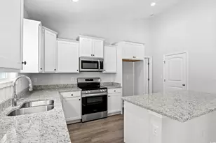 1021 Woodside Dr, Conway, SC 29526 - Photo 6