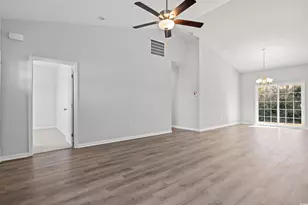 1021 Woodside Dr, Conway, SC 29526 - Photo 4