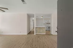 10301 N Kings Hwy, Myrtle Beach, SC 29572 - Photo 2