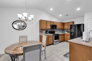 215 Tibton Cir, Myrtle Beach, SC 29588 - Photo 4