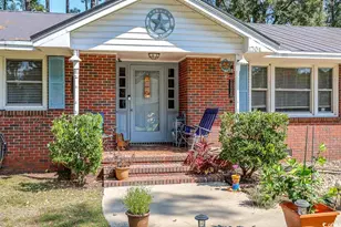 1704 Sherwood Dr, Conway, SC 29526 - Photo 2