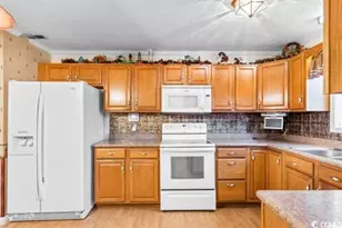 305 S 21st Ave S, Myrtle Beach, SC 29577 - Photo 2