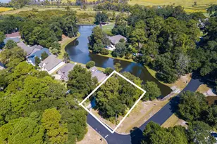 146 Berwick Dr, Pawleys Island, SC 29585 - Photo 2