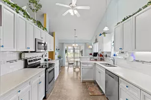 313 Harbour Reef Dr, Myrtle Beach, SC 29588 - Photo 8