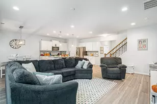 593 Heritage Downs Dr, Conway, SC 29526 - Photo 2