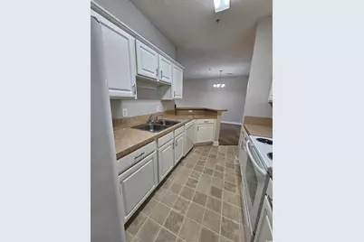 106 Fountain Pointe Ln. #102, Myrtle Beach, SC 29579 - Photo 4