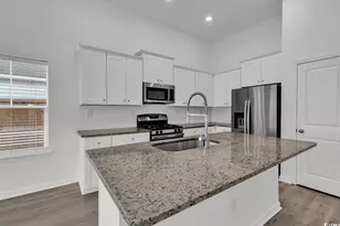 208 Craigflower Ct, Longs, SC 29568 - Photo 8